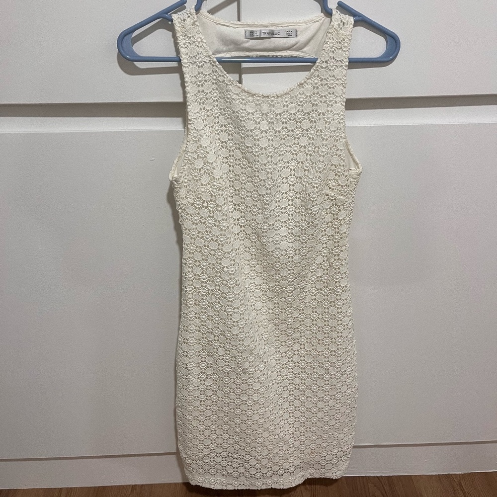 Zara Open Back High Neck Dress - Ivory - Floral Embroidery - Size Small